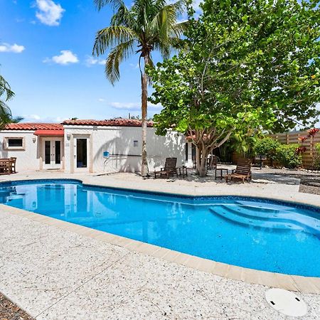Crescent Beach Villas Сиеста-Ки Экстерьер фото