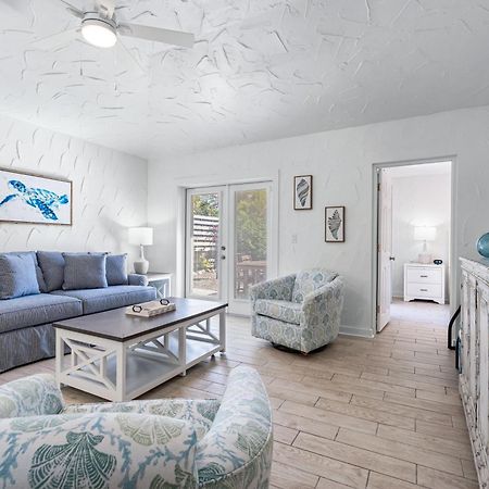 Crescent Beach Villas Сиеста-Ки Экстерьер фото