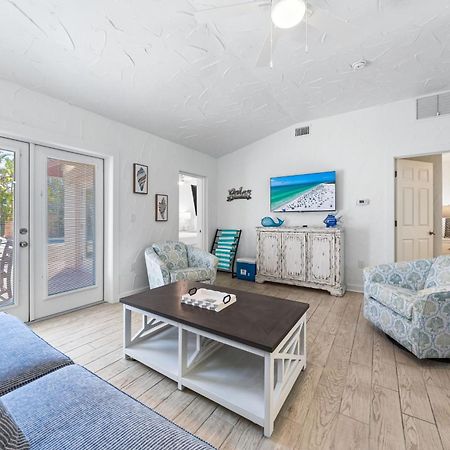 Crescent Beach Villas Сиеста-Ки Экстерьер фото