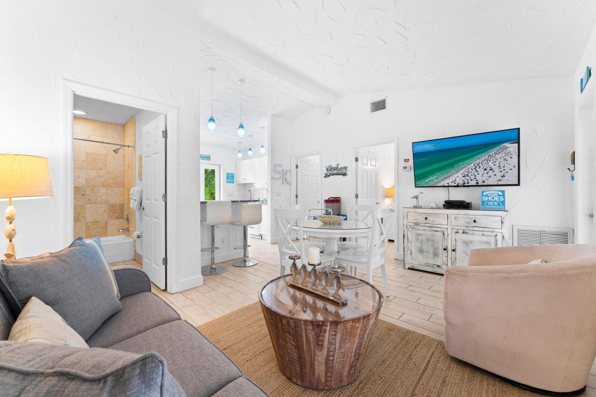Crescent Beach Villas Сиеста-Ки Экстерьер фото