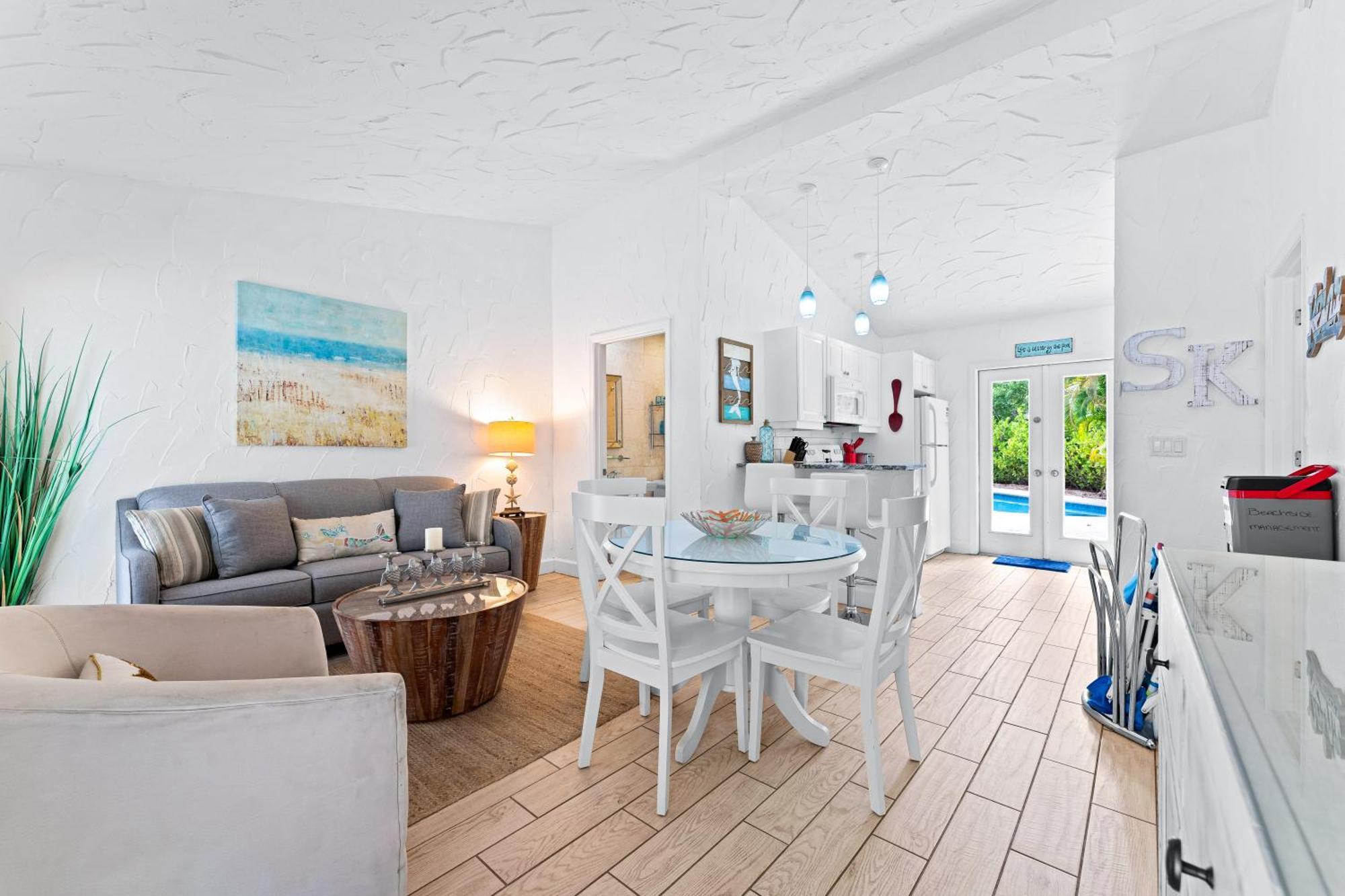 Crescent Beach Villas Сиеста-Ки Экстерьер фото