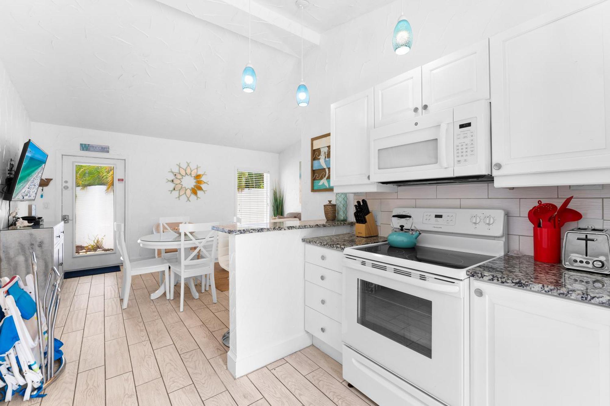Crescent Beach Villas Сиеста-Ки Экстерьер фото