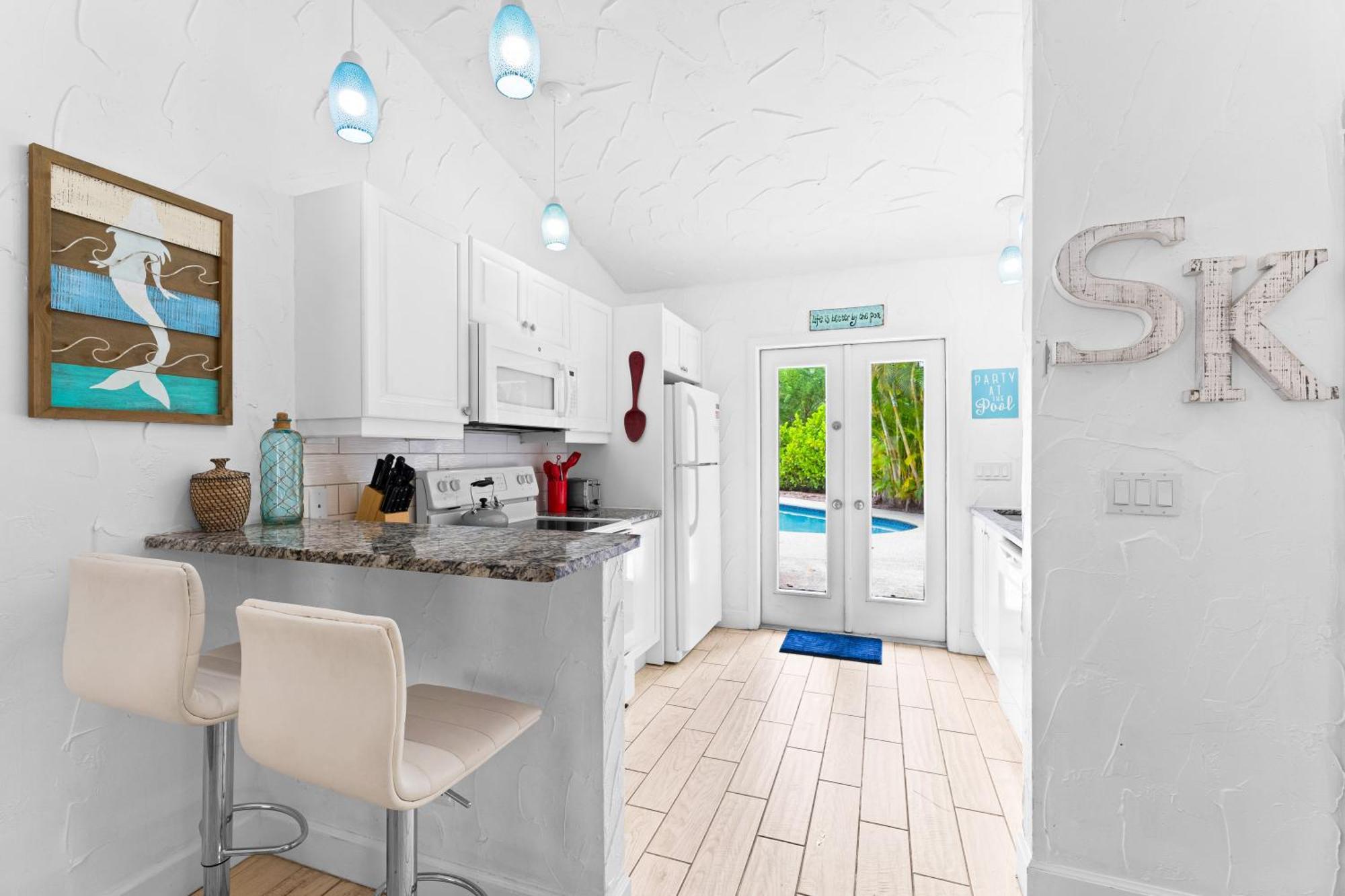 Crescent Beach Villas Сиеста-Ки Экстерьер фото
