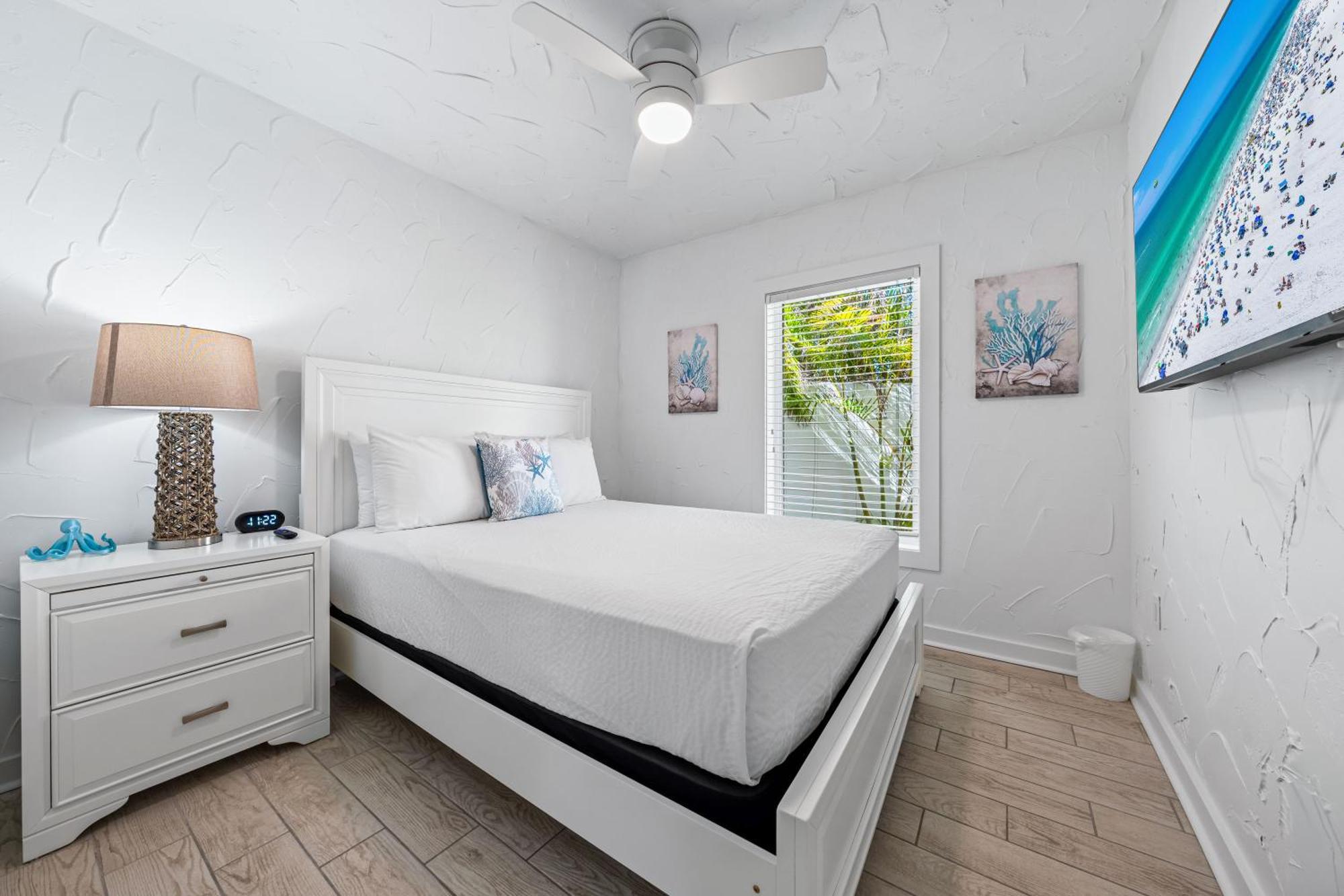 Crescent Beach Villas Сиеста-Ки Экстерьер фото