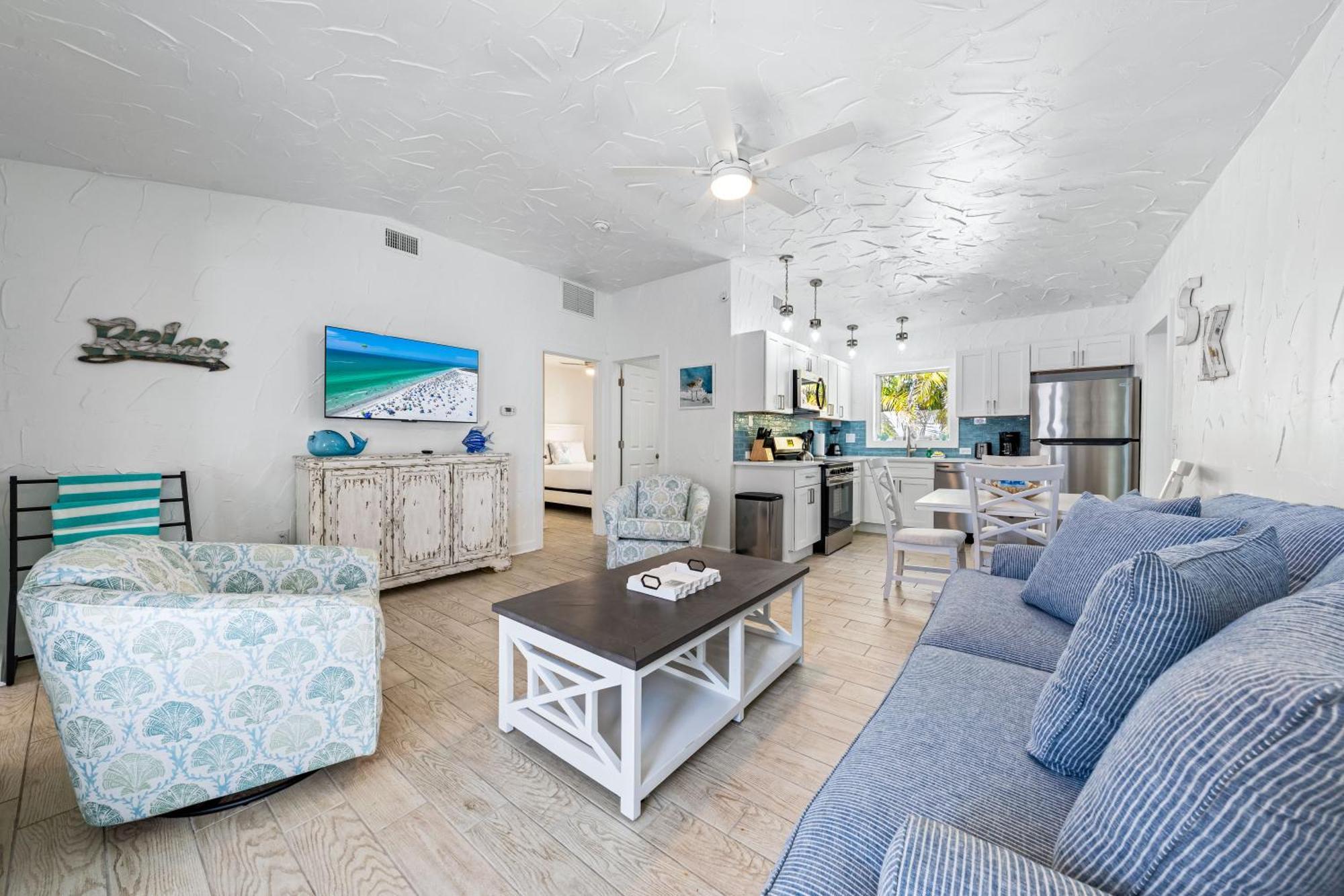 Crescent Beach Villas Сиеста-Ки Экстерьер фото
