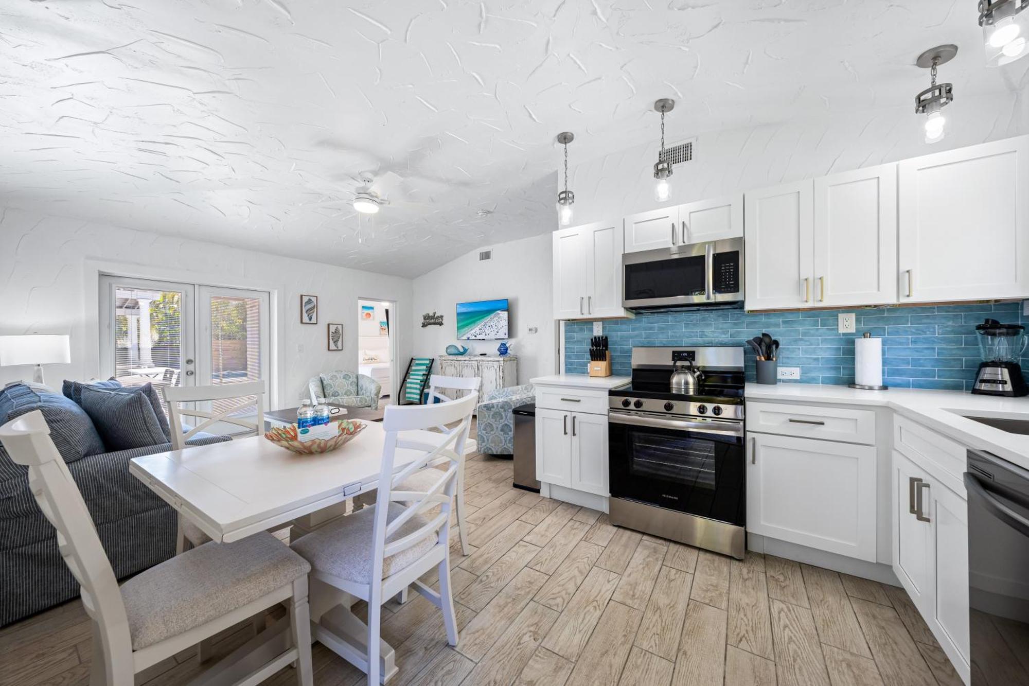 Crescent Beach Villas Сиеста-Ки Экстерьер фото